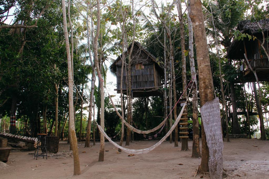 Nyuh Bengkok Tree House Batununggul Exterior foto