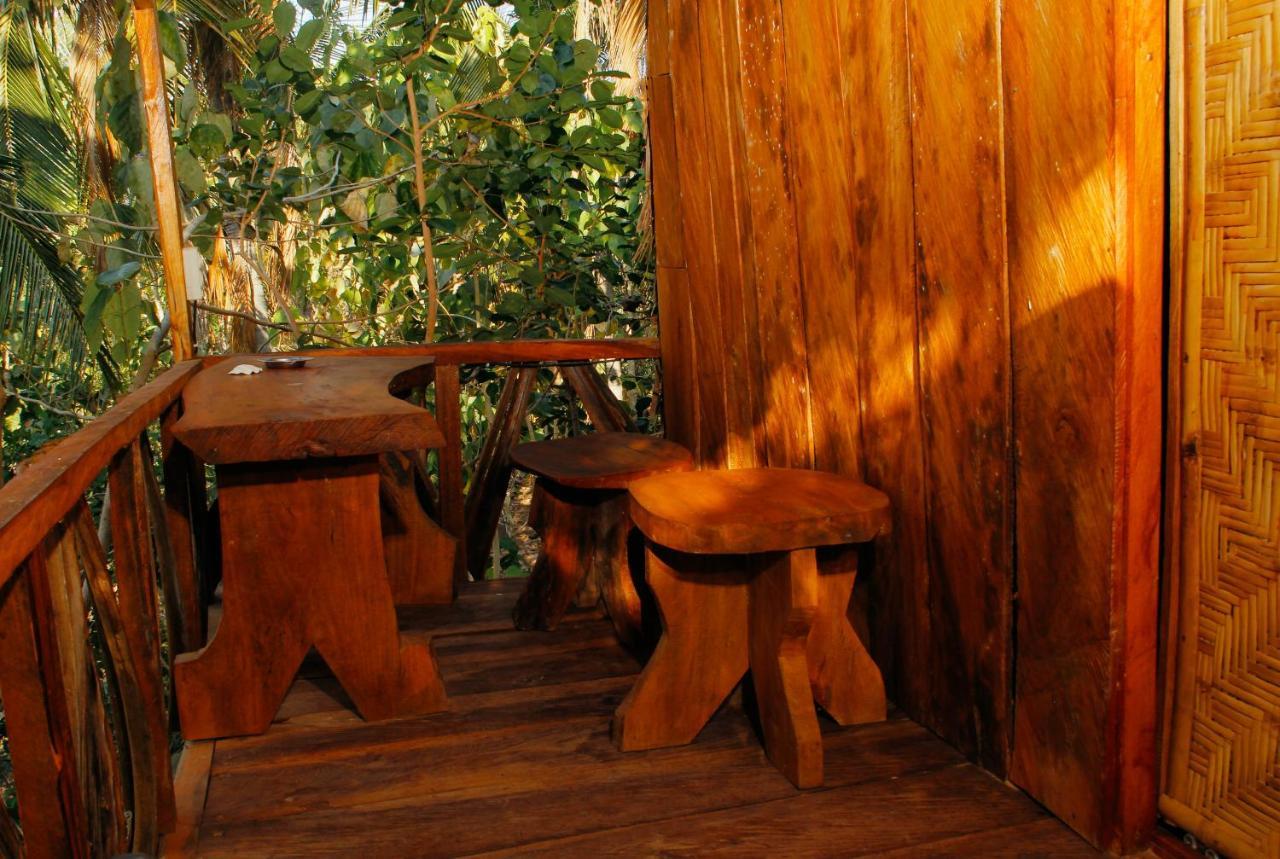 Nyuh Bengkok Tree House Batununggul Exterior foto