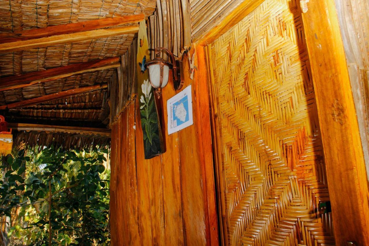 Nyuh Bengkok Tree House Batununggul Exterior foto